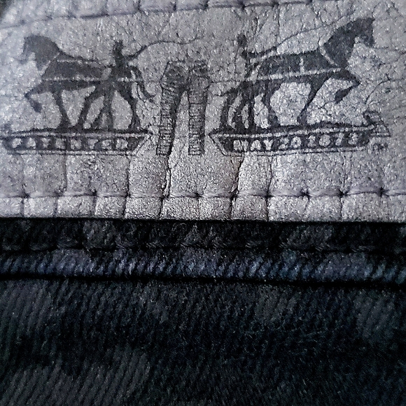 Levi's Jeans - Picture 6 of 10